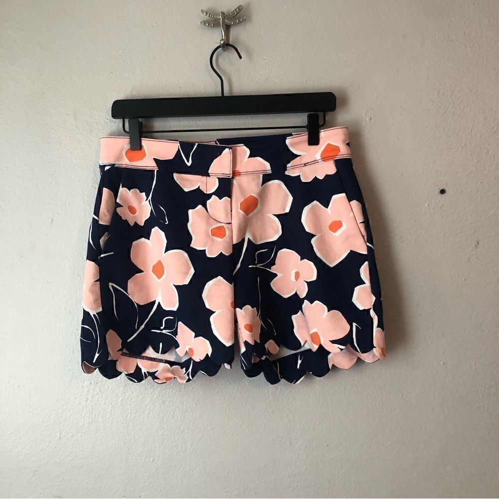 Isaac Mizrahi retro floral print shorts with scalloped hem